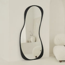 Shaped mirror